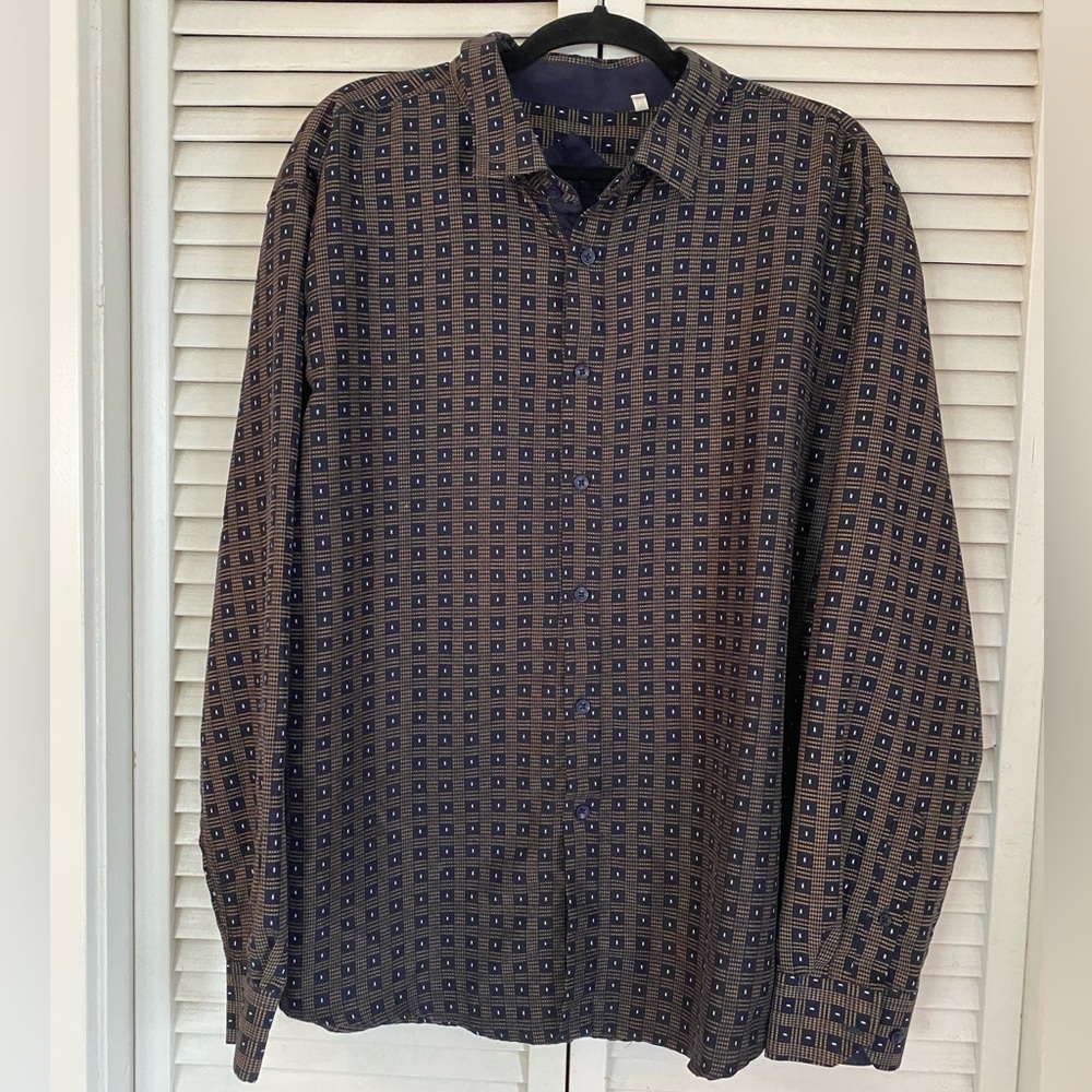 PAVINI 60% Cotton Button Down Patterned Shirt. Nice Feel.